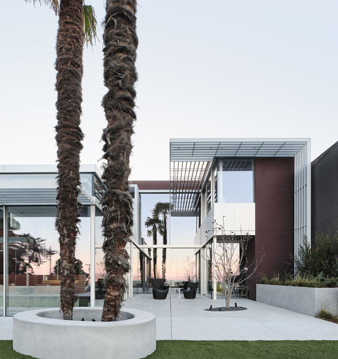 young-and-burton-splash-4